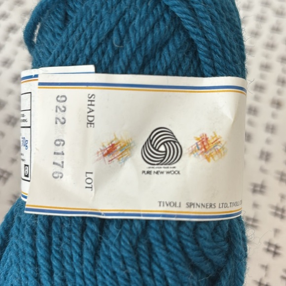 Aranmore yarn, 3 skeins, 100% wool, teal blue, 50g each, made in Ireland - Picture 4 of 5